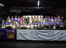 Integrantes da Comissão Comunitária - cerimonia encerramento 35 Festa Nacional da Uva - credito Julio Soares Objetiva-1773155060.jpg